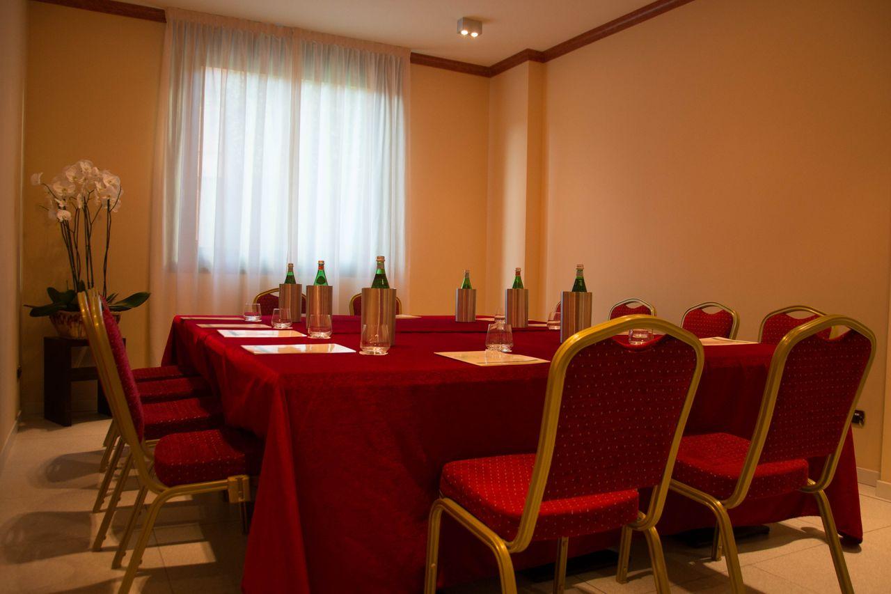 Palace Hotel Legnano Zewnętrze zdjęcie